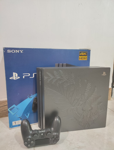 Ps4 pro کپیخور باندل لست آف آس(کارکرده)