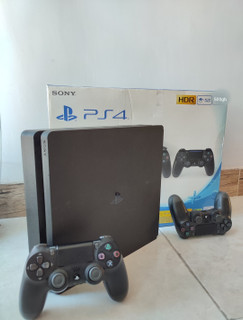 Ps4 اسلیم ۵۰۰ گیگ اکانتی(کارکرده)